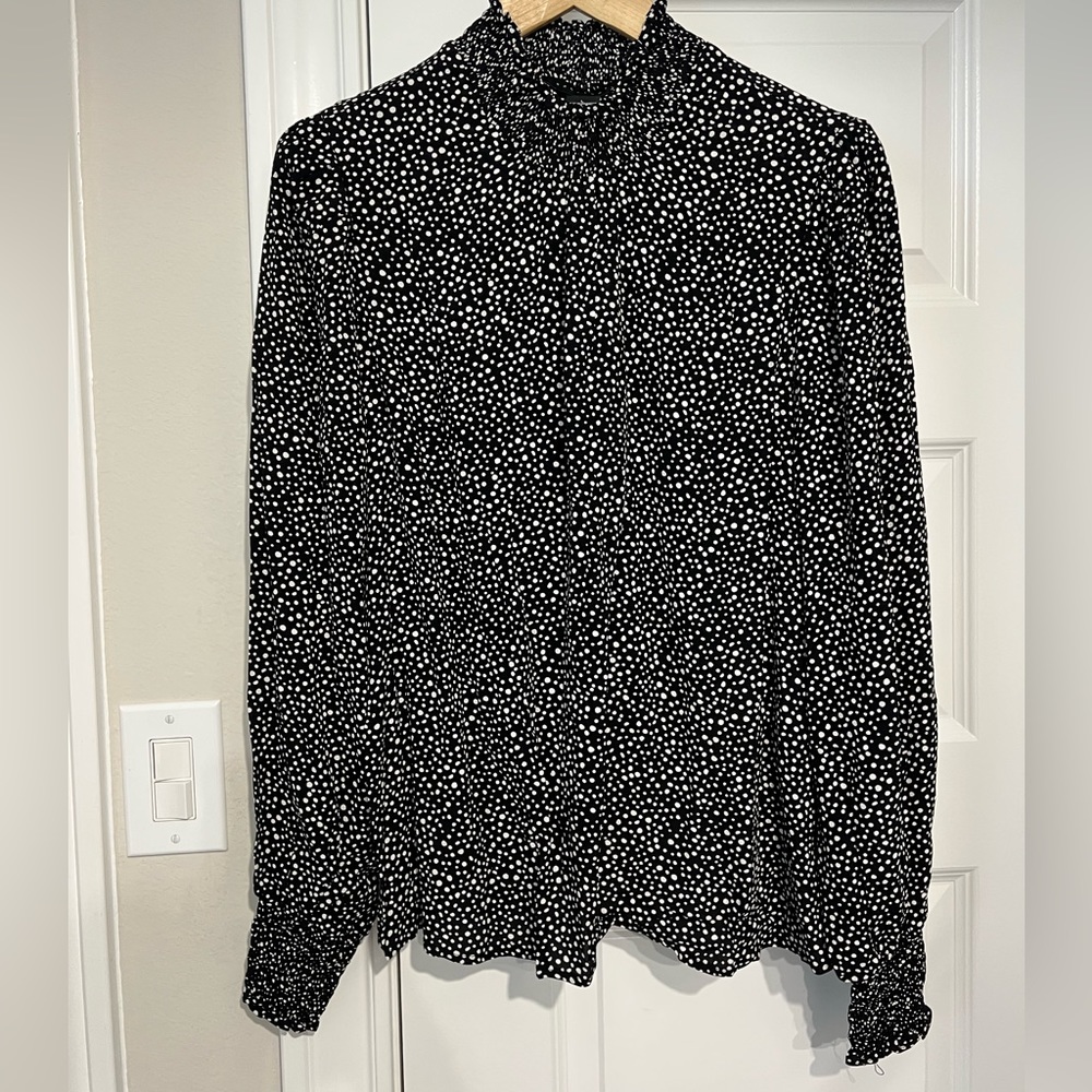 NWT Sanctuary Black & White Polka Dot Long-Sleeve Blouse | Ruffled Edges | Lg